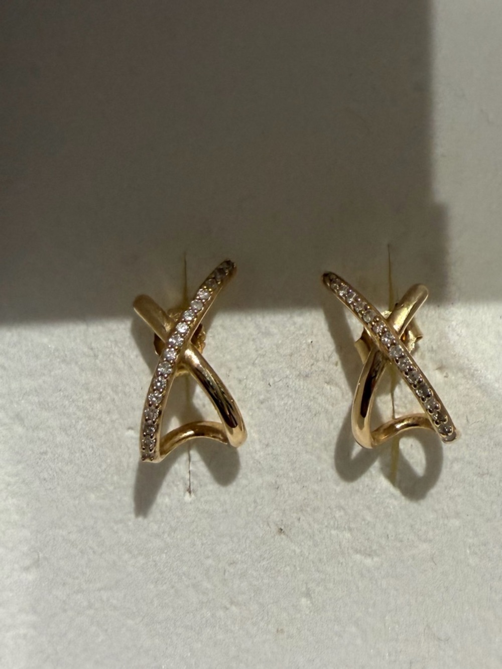 Mejuri Pavé Diamond X Oversized Studs - Picture 5 of 5